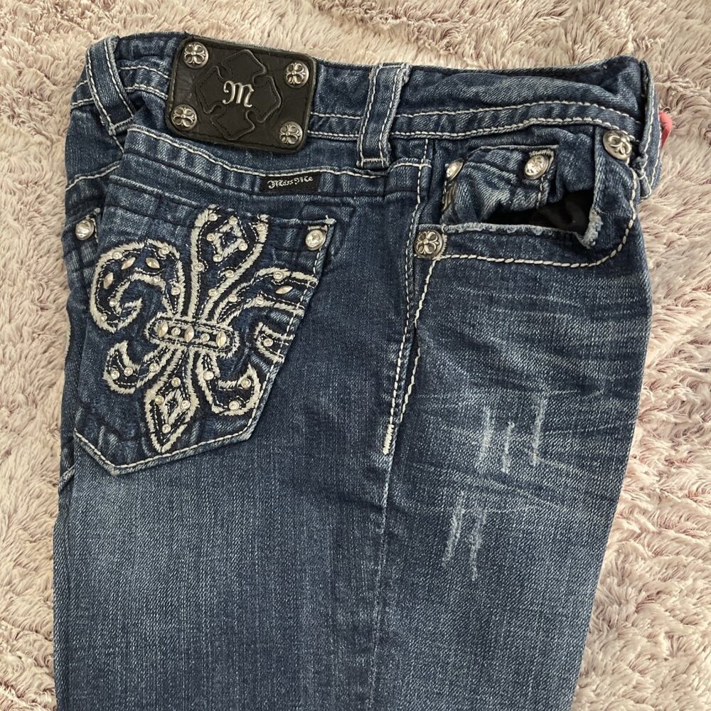 Miss Me Cropped Jeans Women's Size 30 Measures 32x28 JE5347C2